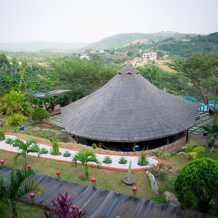 Вилла Hillburi Aburi Экстерьер фото